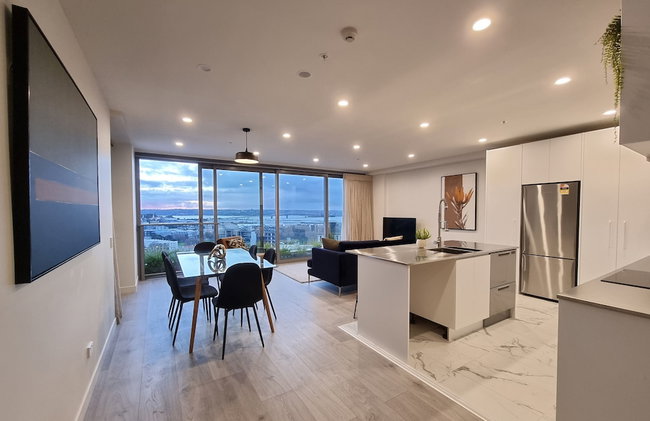 Luxe Apt w Harbour-Sunset Views -Parking - Foto 30