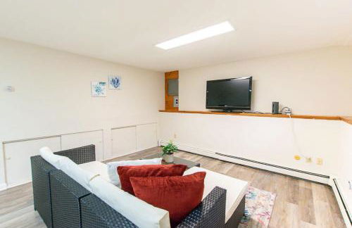 Stylish Home Dog Friendly Close to Beach - Foto 3