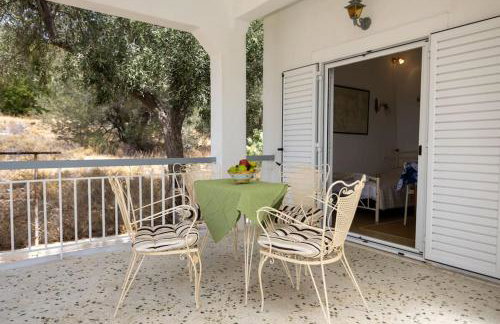 Manos Beach House Salamina - Foto 17