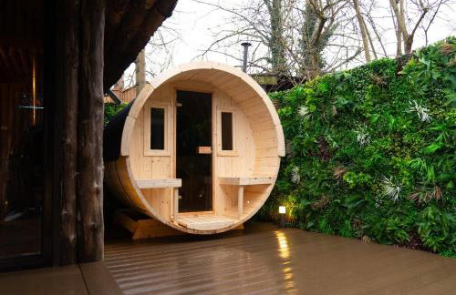 Tree House - Luxury Riverside Escape! - Foto 10