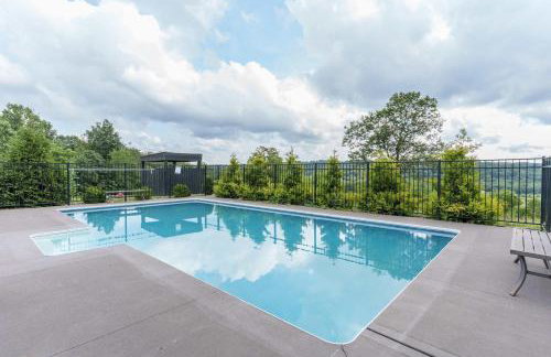 Serenity Ridge 6 Br Sleeps 16 Pool Hot Tub - Foto 3