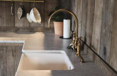 Riverside 2 Bed Cabin With Paddle Boards & Bikes - Foto 19