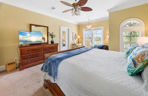 Summer Special, Lux 4BR House Sleeps 12, Pool, Elevator, King bed - Foto 36