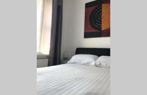 The Colours Riverside apartment with garden - Foto 6