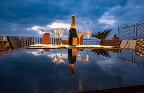 Sunset Penthouse - Photo 3