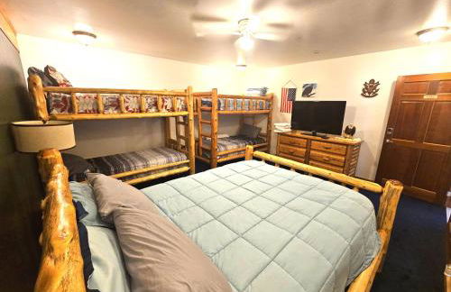 Bear Mountain Lodge. 560 Acre Wooded Estate. - Foto 20