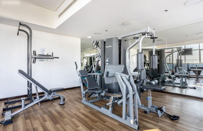 Breathtaking View 1 Bedroom Apt - Photo 14