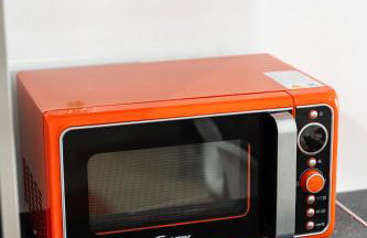 Colorful city apartment - Photo 21