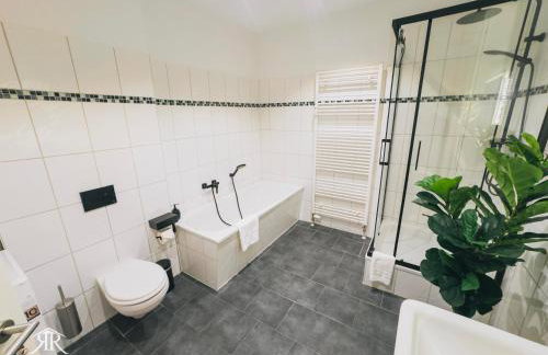 RR - Modern Living Apartments - 84 qm - Kitchen - Parking - Foto 22