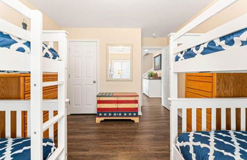 Family-friendly Home Hot Tub Lake View & Pool Access - Foto 47