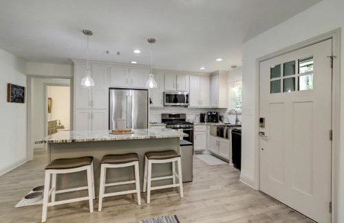 Kingwood Cottage - 10 mins from IAH - Lake Front - Foto 7