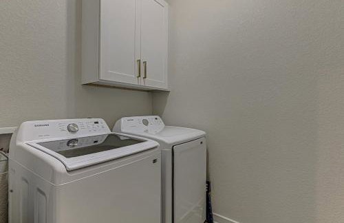 6BD Retreat for 14 with Fire Pit Patio & Lake Access - Foto 50