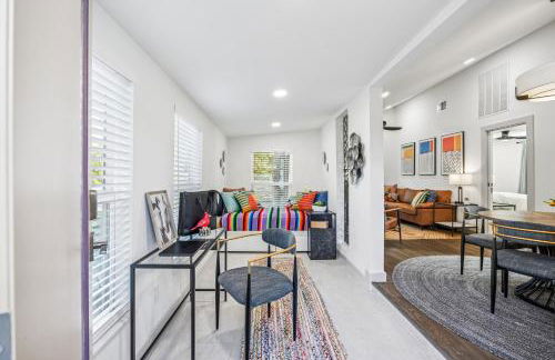 A Hoot's Nest-Lux Boutique Bungalow near Downtown! - Foto 8