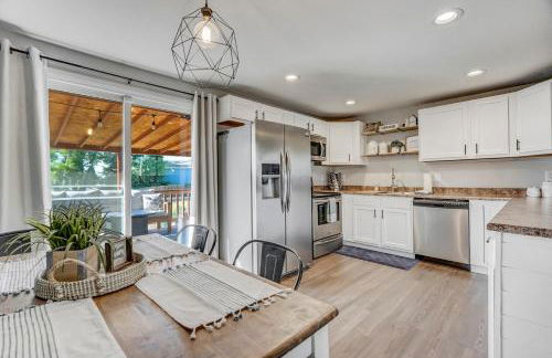 Family Friendly Getaway-4BR-Playset-Trampoline - Foto 14