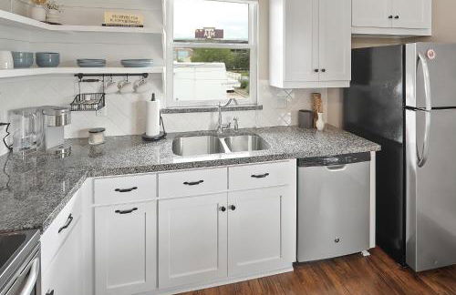 1 Bedroom Guest House Across the Street From Kyle Field - Foto 10