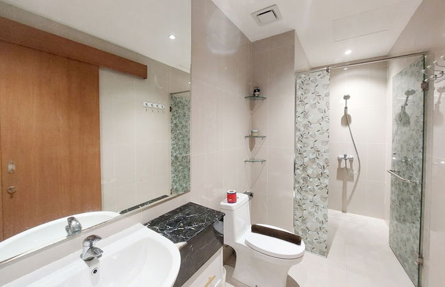 Brand New and Nice 2BR Apartment at The Reiz Condominium Medan By Travelio. - Foto 15