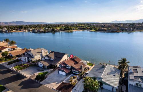 The Lakefront Oasis - Foto 18