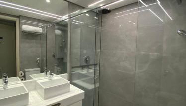 Ninety Stay Premium - Foto 4, towels, Shower