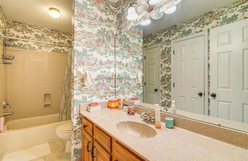 Family-Friendly Gem with Home Office in Memphis - Foto 26