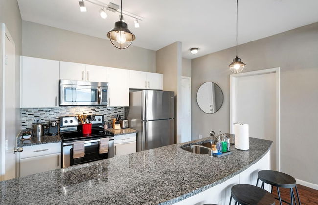 Plano Comfy 2BD 1 5BA Apartment - Foto 4