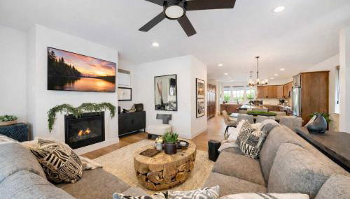 Modern Retreat for Groups with Majestic Views - Foto 1