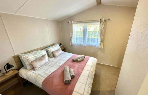 Trecco Bay - Sleeps 6 - Pet Friendly - Parking - Photo 6