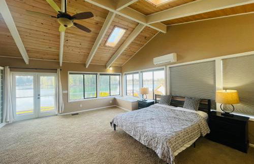 Lake Tapps Dock House on the Bankers Island - Foto 11