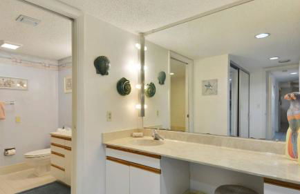 Atlantic Paradise by Avantstay Great Location w/ Balcony, Outdoor Dining & Shared Pool & Hot Tub! - Photo 38