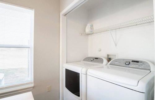 VILLA VERBENA - Sleek 3 BD in Pekin - Foto 5