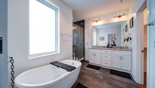 Modern Rooftop Townhome w Hot Tub & Skyline Views - Foto 5