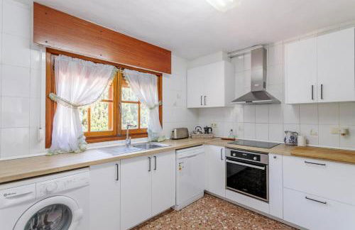 Villa with private swimming-pool in quiet location - Foto 9