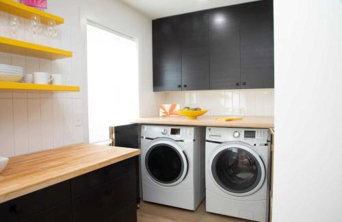 Geometric Loft renovated, hip, pets, poolspa - Foto 28