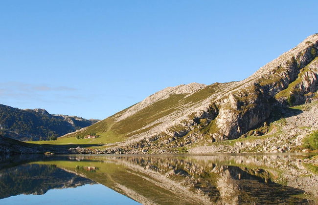 Excursión a los lagos de Covadonga y Cangas de Onís - Foto 3