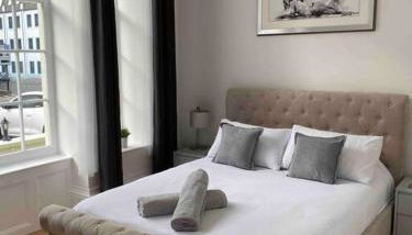 Grand Apartment on HOE/BARBICAN Allocated PARKING! - Foto 5