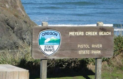 Coastal Charm: SW Oregon home on 2+ quiet acres - Foto 50