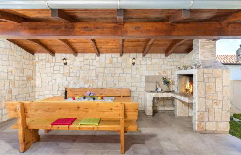 2 Bedroom Lovely Home In Musalez - Foto 2