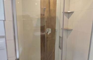 Exklusives Work and Stay Apartment Nähe Olpe, Attendorn und Finnentrop 3 Schlafzimmer 6 betten , Küche, Bad - Foto 47