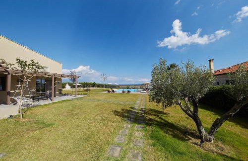 Flamingo View Suites & Villas - Photo 63