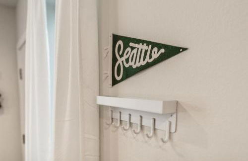 Travelers Dream, Walk to Space Needle, Firepit, cornhole - Foto 32