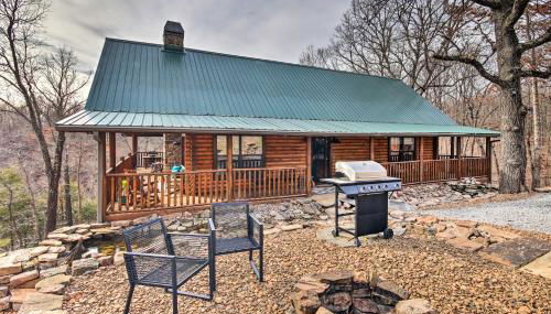 Enchanting Forested Cabin with Fire Pit and Grill - Foto 3