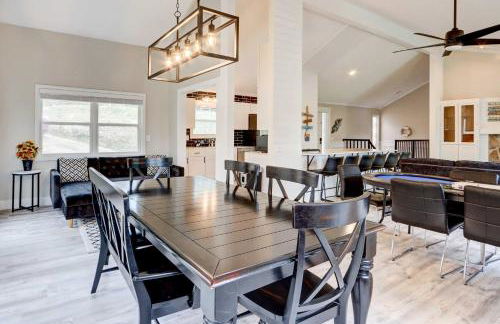 Lakefront Vacation Rental with Dock and Views! - Foto 8