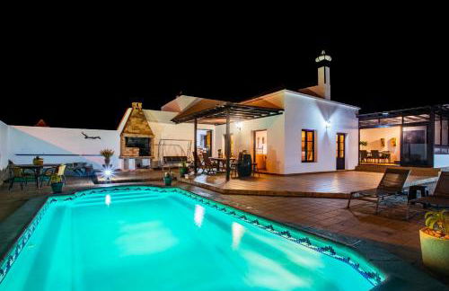 Eslanzarote Acoruma House, Super Wifi, Heated Pool - Foto 1