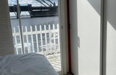 Houseboat in Providence! - Foto 13