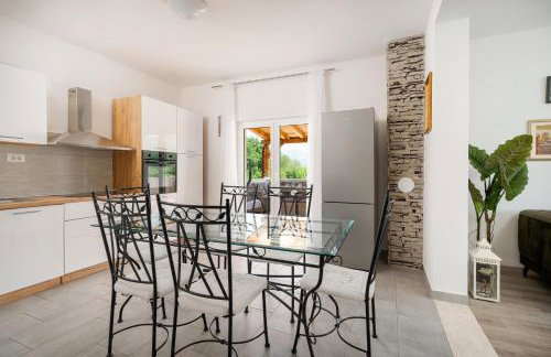 Holiday House Ivan with heated pool - Photo 35