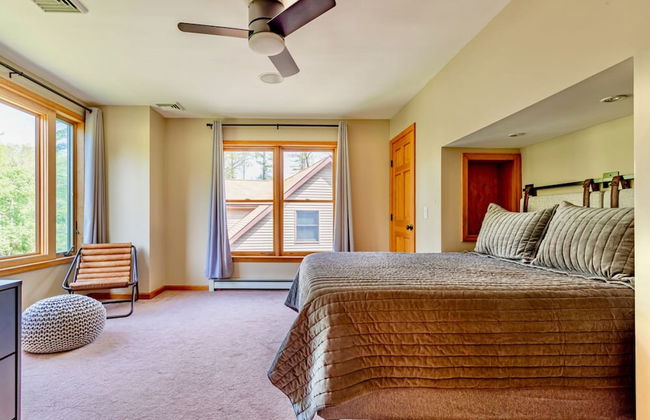 Family Fun Oasis Hot Tub Steam Room Pool Stream Firepit Games - Foto 12