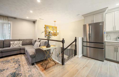 Charming Boston Retreat 3BR Parking Perfect for Families & Groups - Foto 39