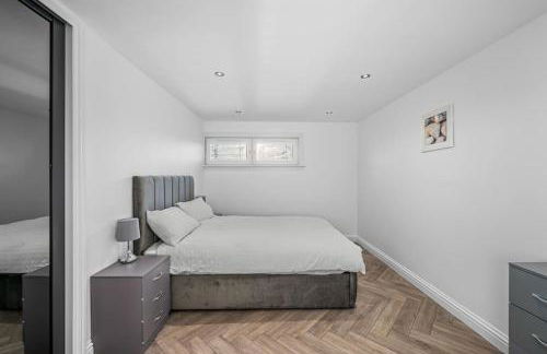 Sea View Luxury Apartment 3 bedrooms Free Parking - By Coast Apartments - Photo 42