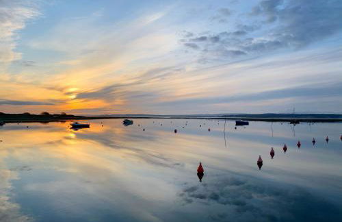 Sea Walk Cottage, Milford On Sea - Photo 35