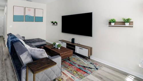 Beautiful Home, Walk to UF, Newly built - Foto 1