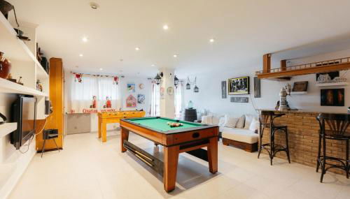 chalet, villa rodeada de naturaleza piscina a doce klm de Valencia y 7 del aeropuerto - Photo 2, Game Room